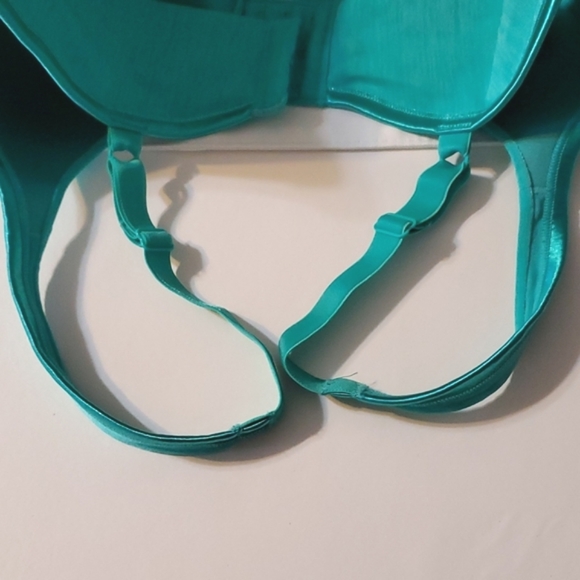 Vanity Fair Bra - Picture 5 of 8